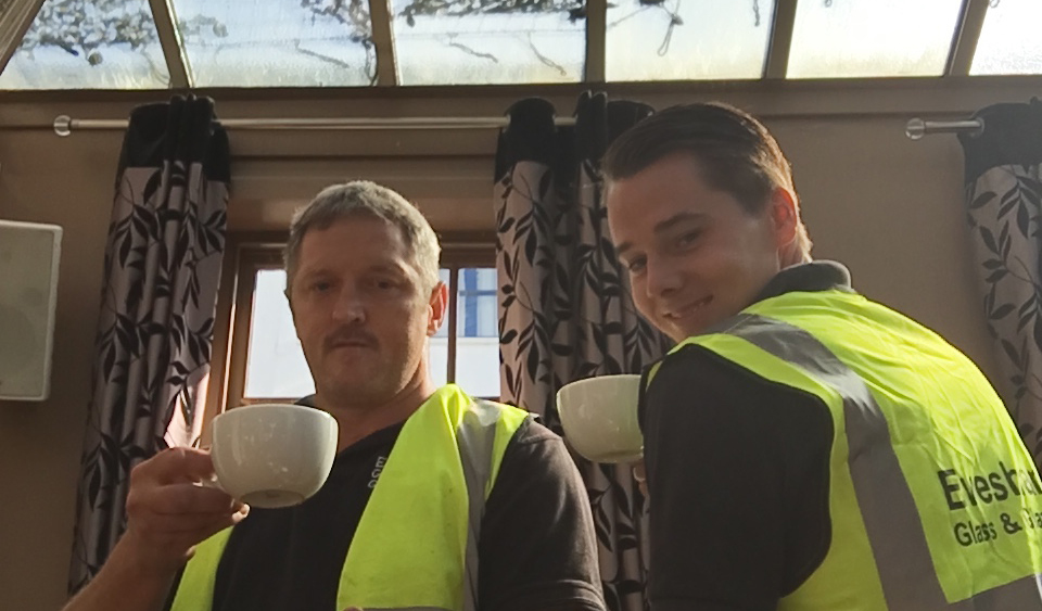 Wayne Lanny senior fitter (Left) Dane Moss owner (Right) enjoying a cup of tea